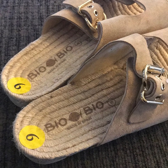 Sandals - Picture 4 of 4